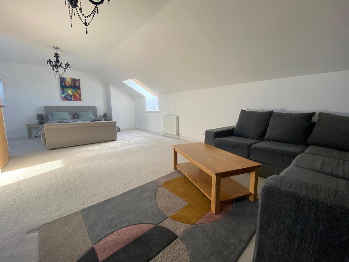 The Duplex Nairn- Spacious 3 Bedroom With Sunny Balcony Exterior photo